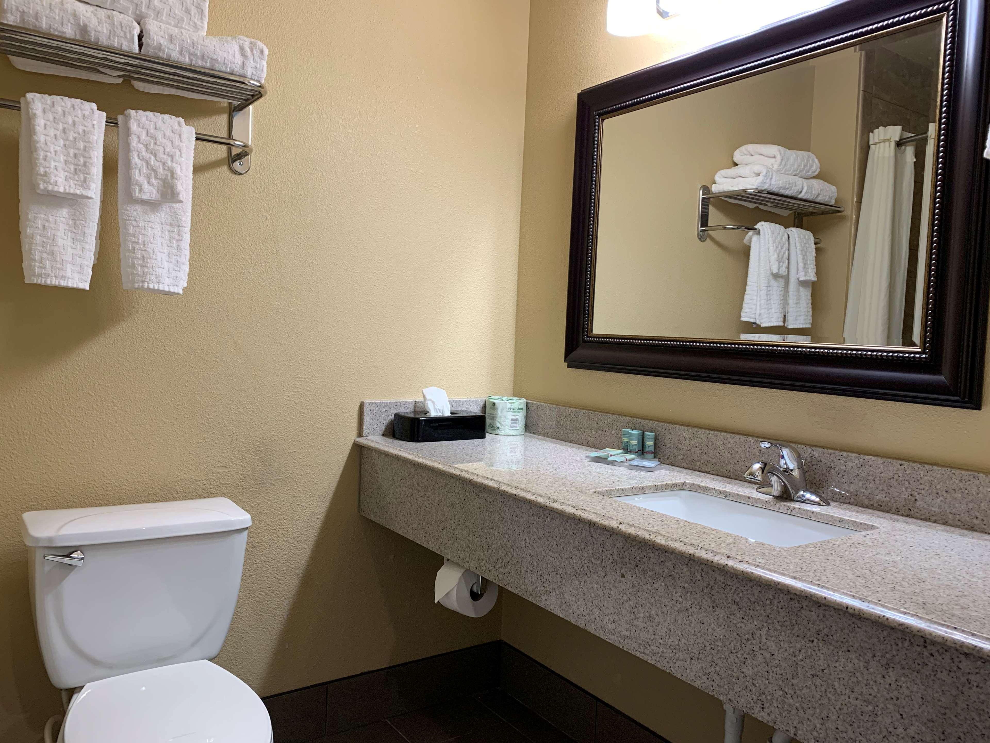 Comfort Inn Saint Paul East Oakdale Exterior foto